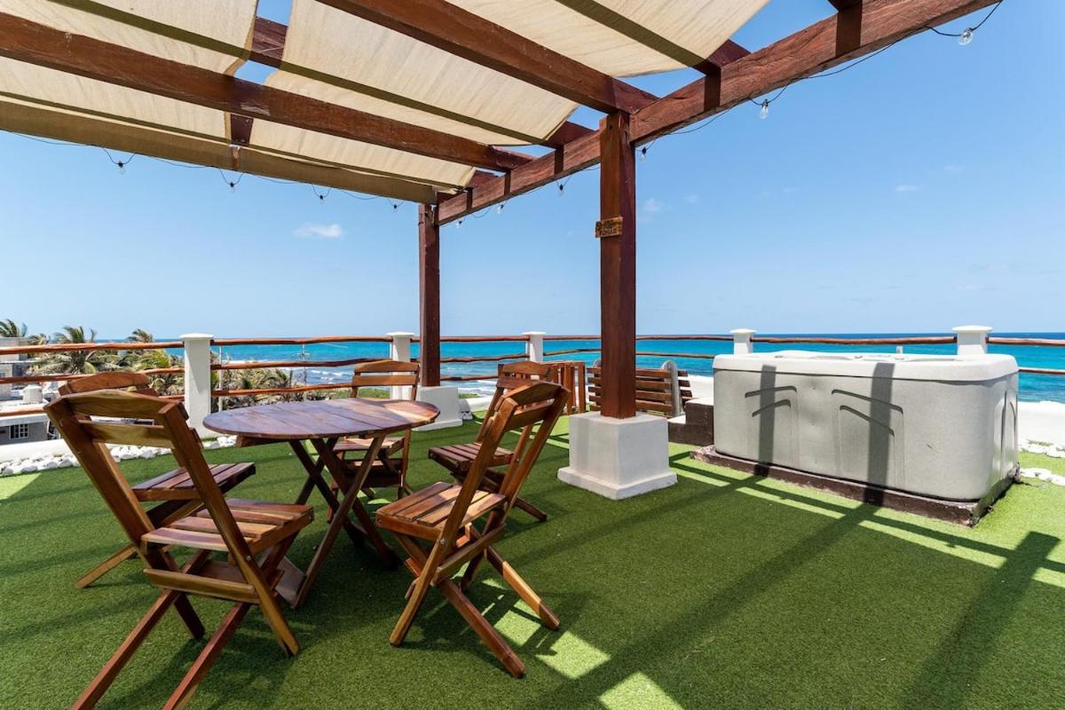 Villa With Ocean View, Pool, Restaurant And Rooftop Isla Mujeres Bagian luar foto