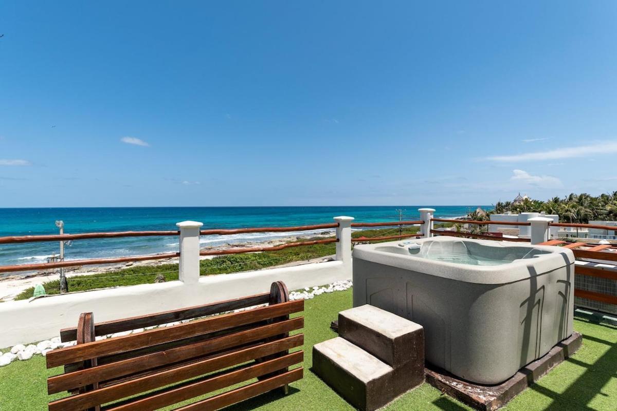 Villa With Ocean View, Pool, Restaurant And Rooftop Isla Mujeres Bagian luar foto